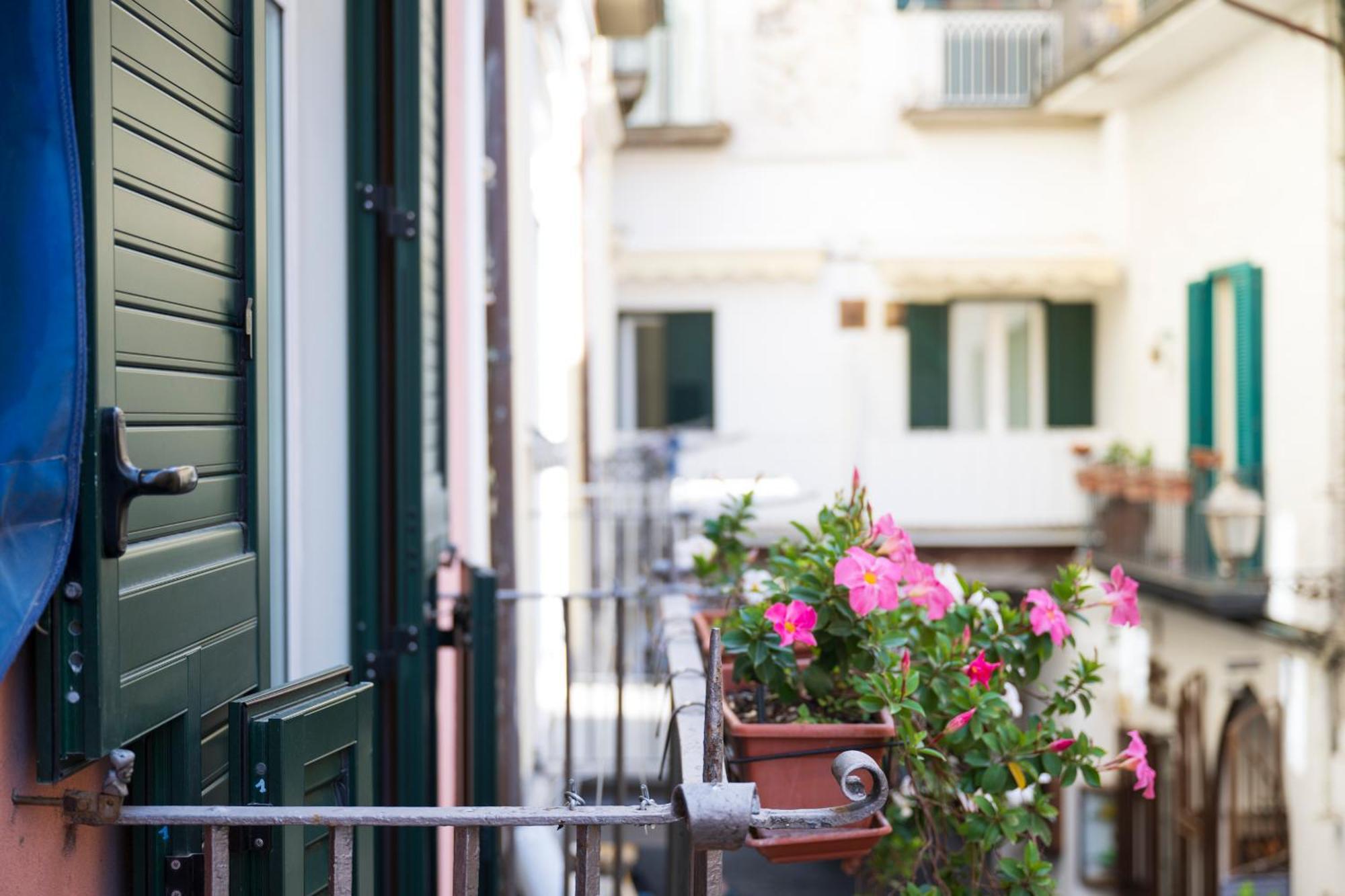 Aparthotel Antica Repubblica In Amalfi Center At 100Mt From The Sea Bagian luar foto