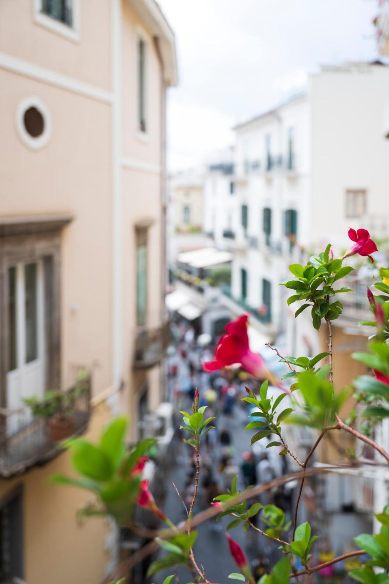 Aparthotel Antica Repubblica In Amalfi Center At 100Mt From The Sea Bagian luar foto